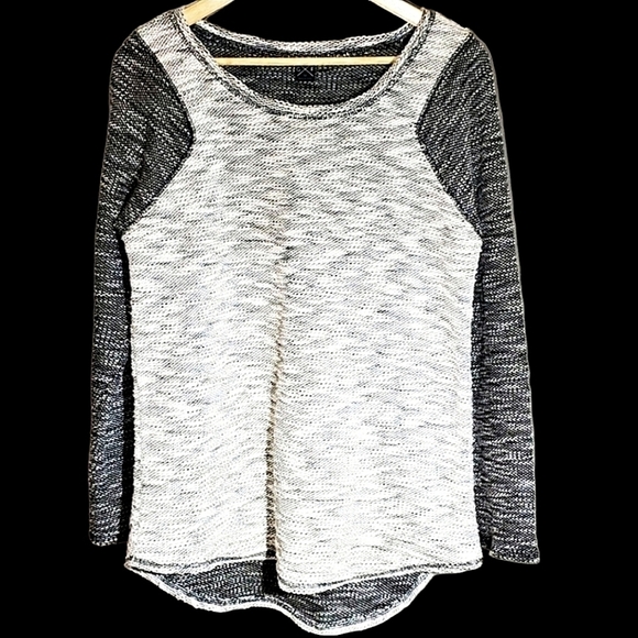 GFX Gentle Fawn Textured High Low Lightweight Woven Sweater Medium - Picture 1 of 7